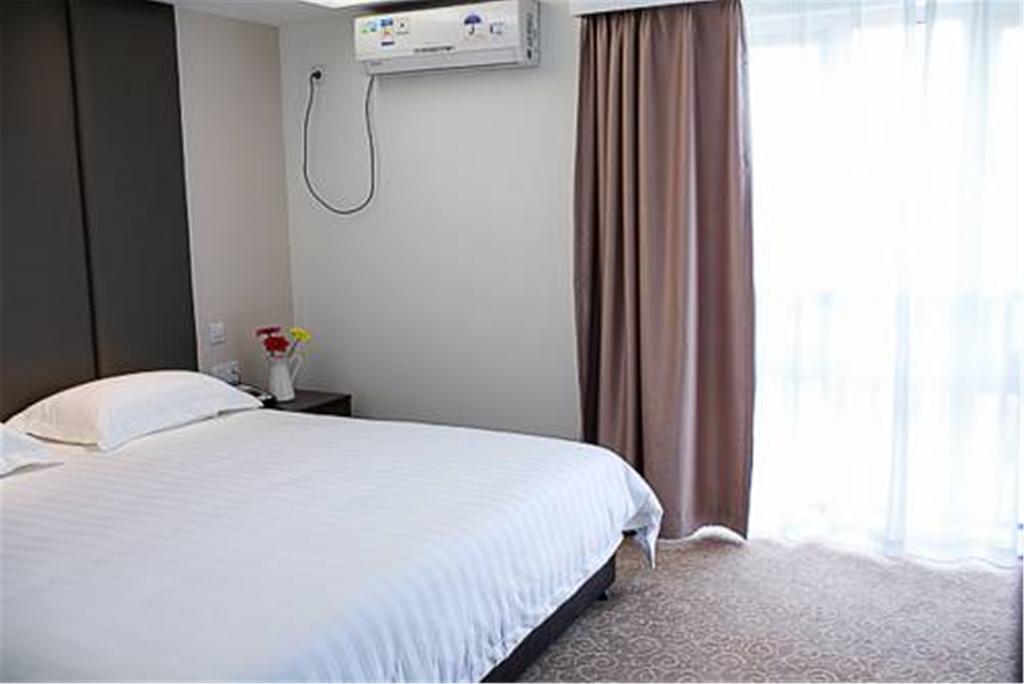 Coinfamily Hotel Шанхай Екстериор снимка