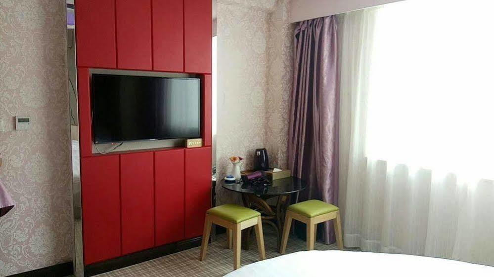 Coinfamily Hotel Шанхай Екстериор снимка